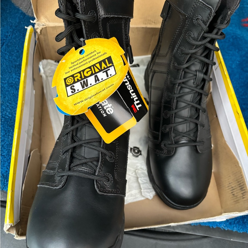 No need this boots is new condition